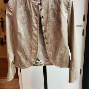 Mandarin embroidered jacket